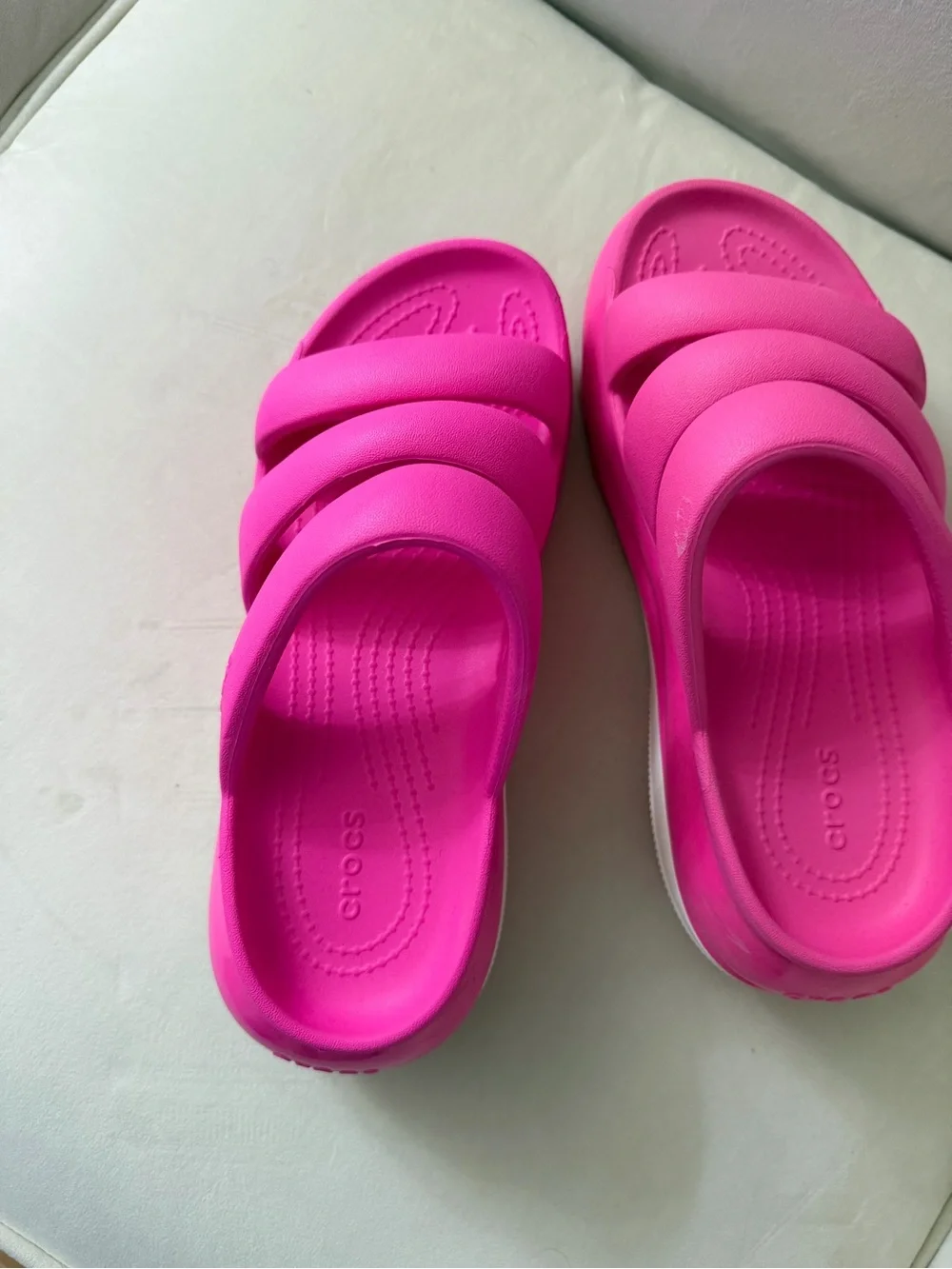 CROCS Unisex Triple-Strap Platform Slides in Bright Pink with White Accent